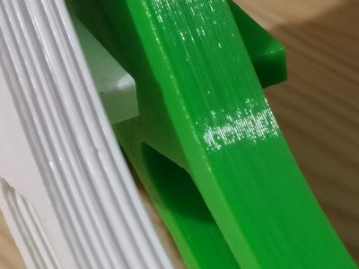Porównanie białego PLA od DD z zielonym PLA innego producenta