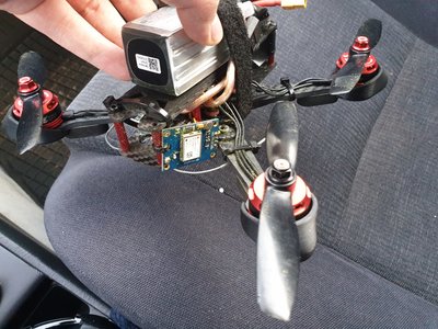 dron po pierwszym lataniu...
