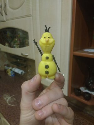 Olaf z żółtego śniegu :D
